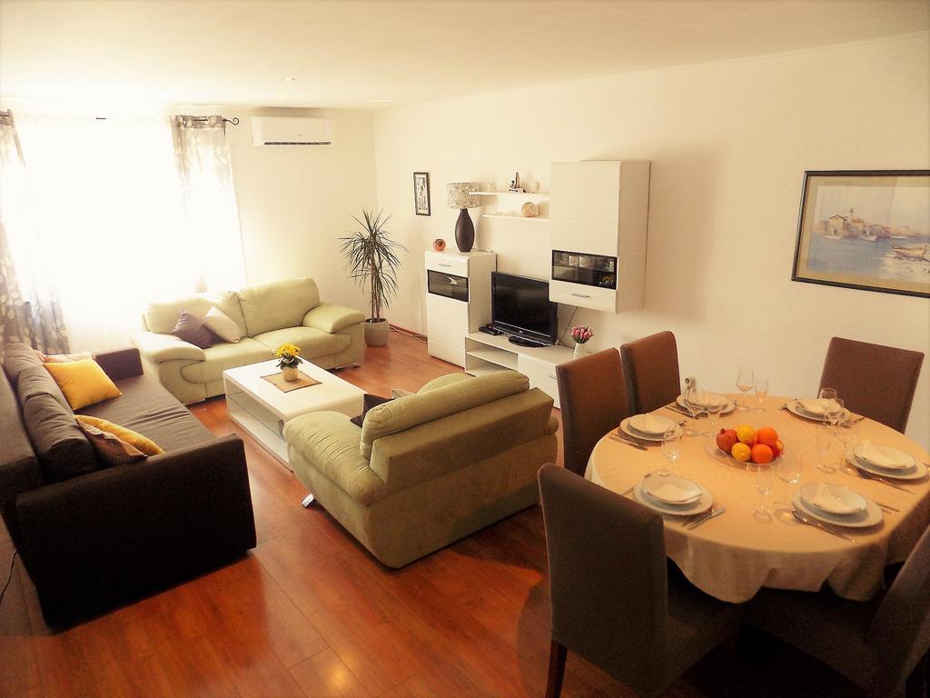Apartment Anamarija Нивице Екстериор снимка